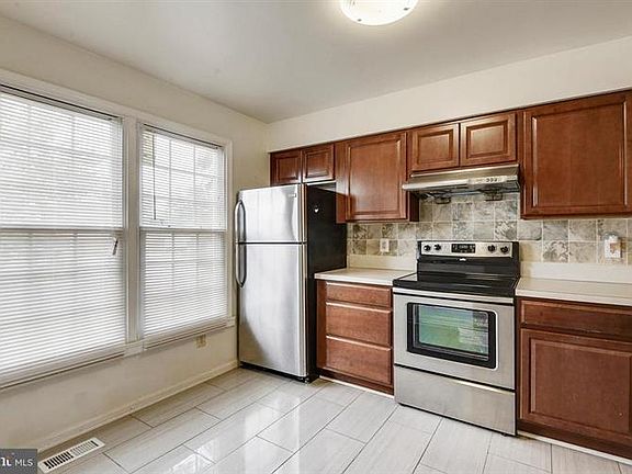 3rd image of 6172 Glen Eagles Ct
