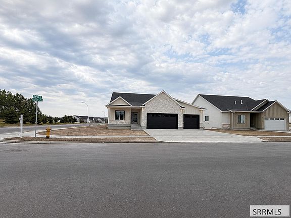 3rd image of 5439 Rip Tide Rd