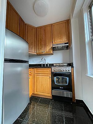 3rd image of 301 W 45th St #601