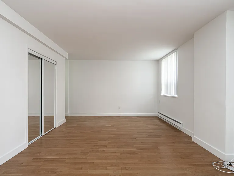 188 Jameson Ave — Photo 15