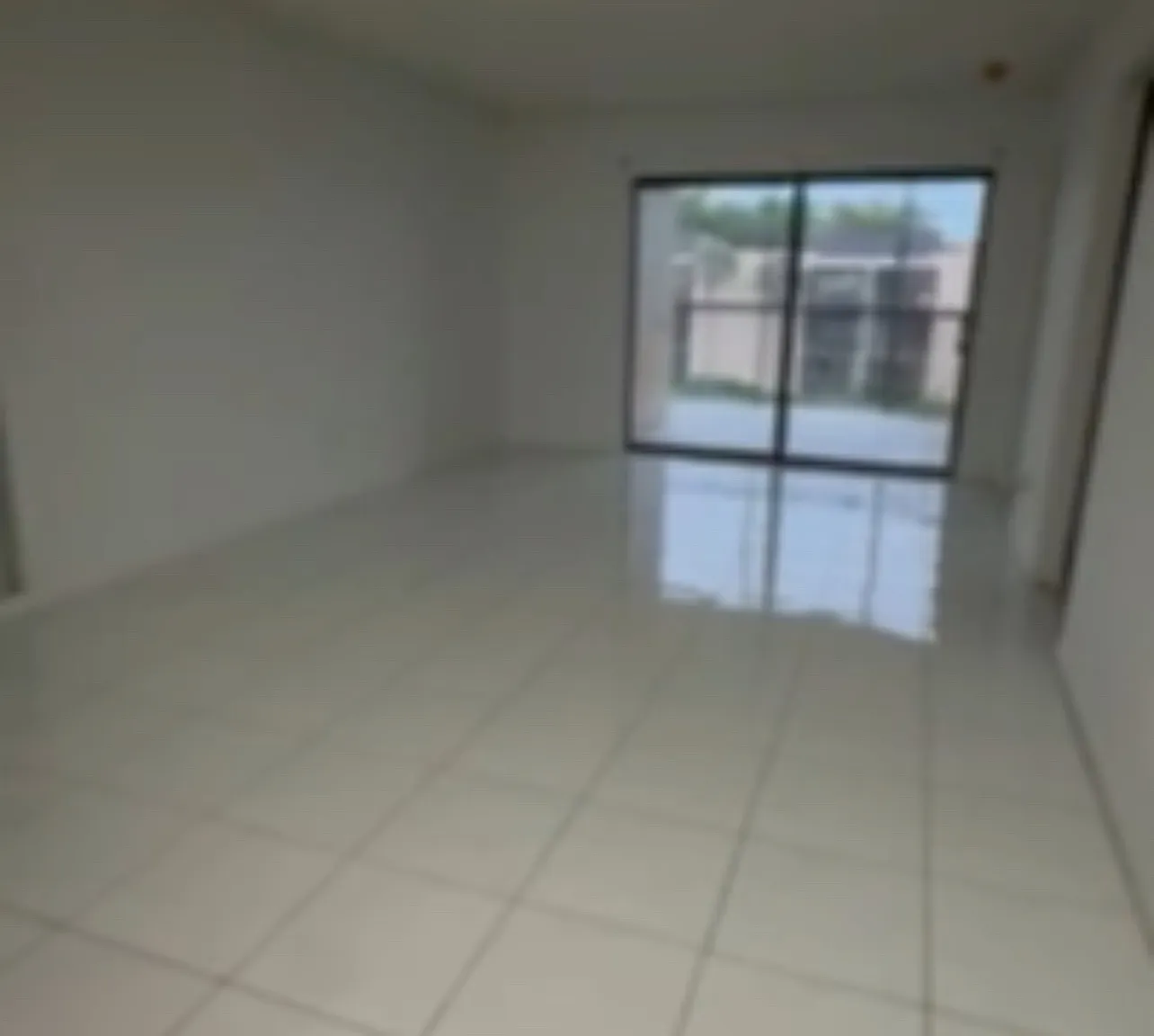 2 bed, 820 sqft, $1,995 — Photo 2