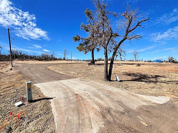 3rd image of 4401 Maxine Dr Lot 3