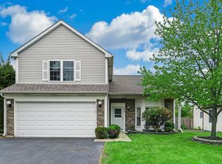 204 Heath Pl, Westmont, IL 60559