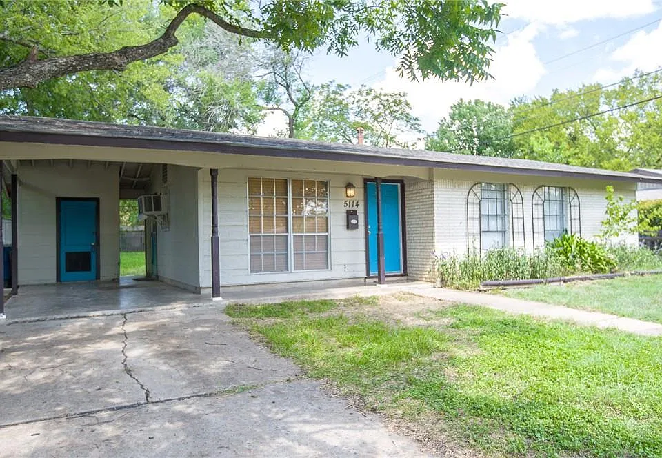 5114 Ravensdale Ln