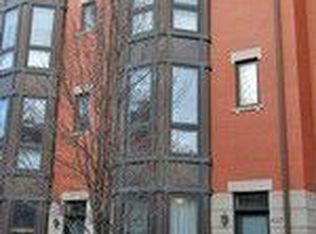 437 N Clinton St, Chicago, IL 60654
