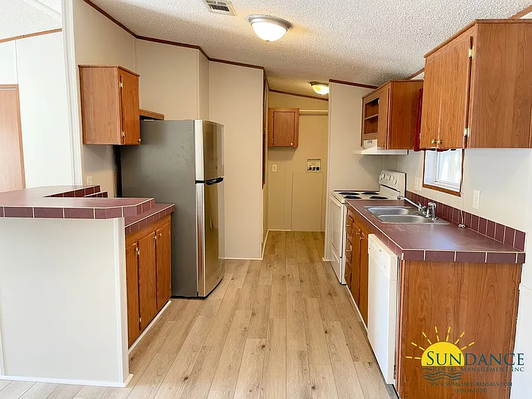 208 Casper Dr #7 — Photo 5