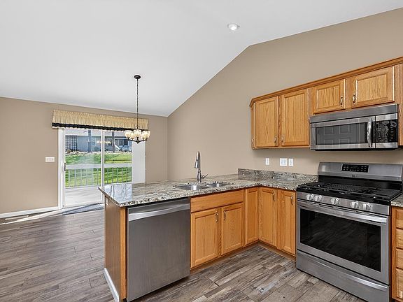 4th image of 55366 Osborn Ave