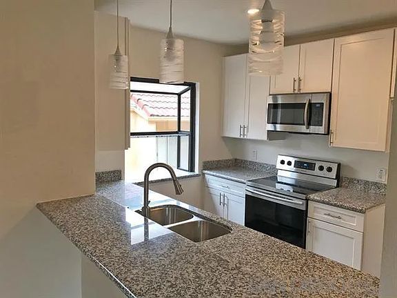 4th image of 4562 Twain Ave APT 13