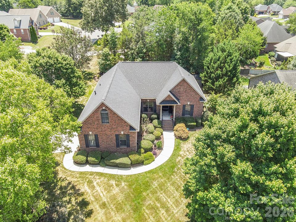 1st image of 314 River Birch Cir