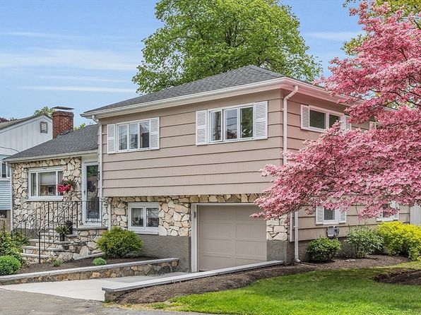 24 Lynnfield St Peabody Ma