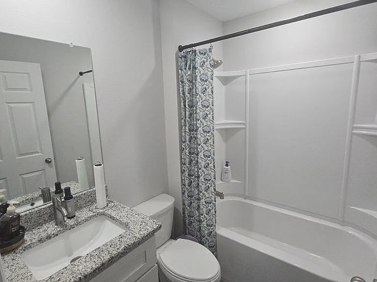 302 & 304 Avenue P NW — Photo 11