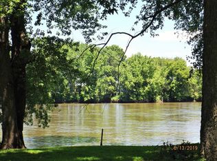 22566 Brooks Rd, Rock Falls, IL 61071