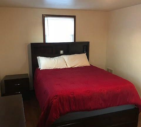 Master Bedroom (Furniture will be gone)