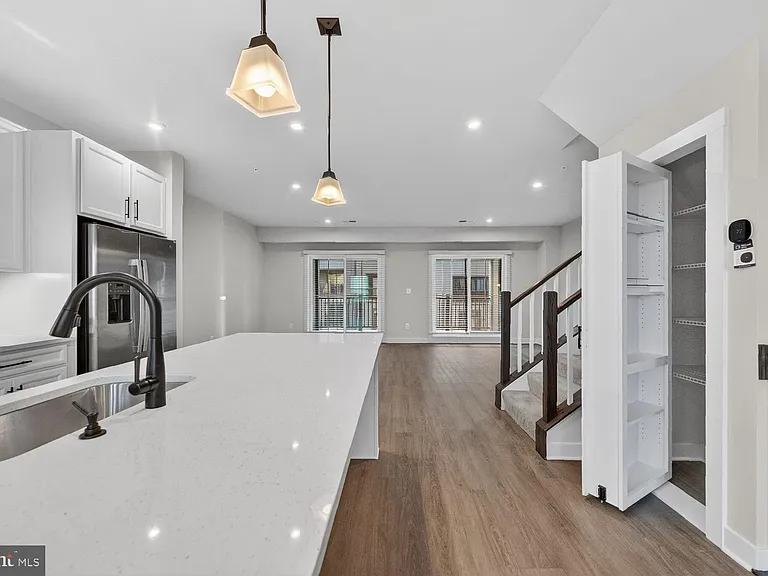 1654 Kirkman St — Photo 12