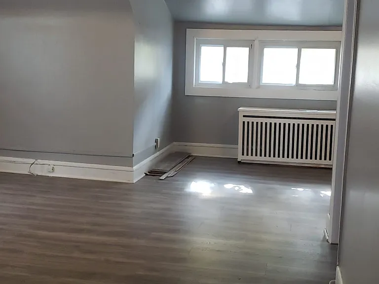 258 Van Nostrand Ave #2 — Photo 7