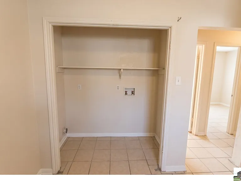304 Erby Ave #A — Photo 8