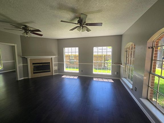 4th image of 91 Park Cir