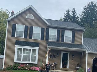 512 Waltham Ln, Perkasie, PA 18944