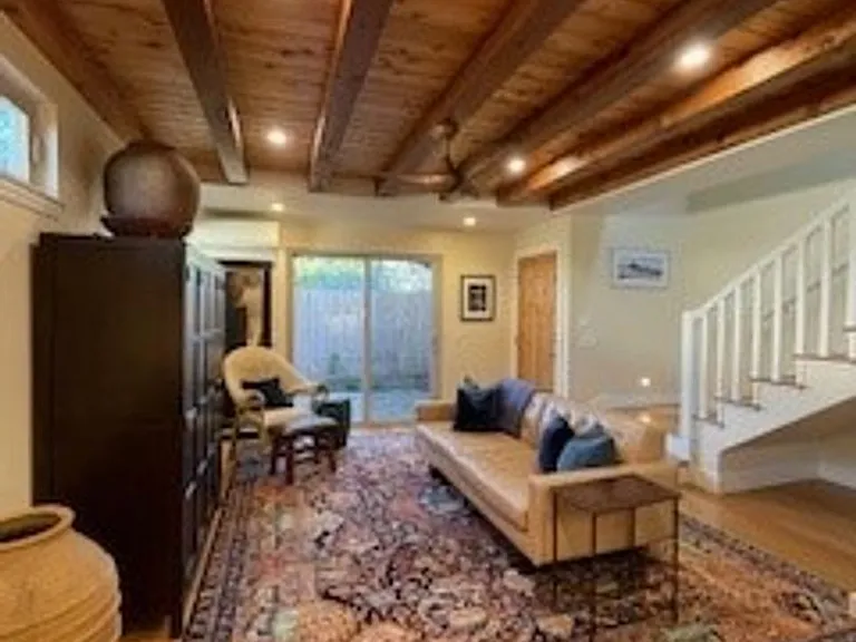 481 Hillview St — Photo 23