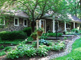 11 Bridgewood Ct, Belle Mead, NJ 08502