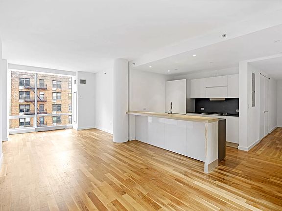 2nd image of 166 W 18th St APT 5A