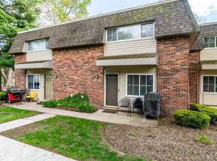 547 Long Shore Dr #A, Ann Arbor, MI 48105