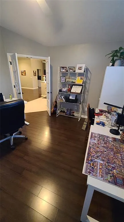3 bed, 2.0 bath, 2249 sqft, $2,600 — Photo 4