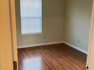 1512 10th St #A, Waynesboro, VA 22980