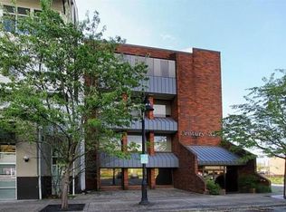 321 Burnett Ave S #1, Renton, WA 98057