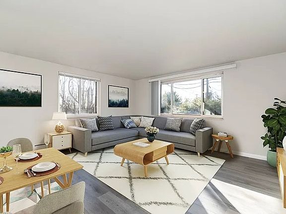 2nd image of 688 Miller Ct #4