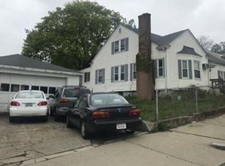 32 Malvern St, Providence, RI 02904