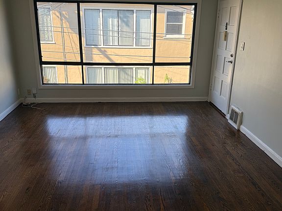 4th image of 215 Mosswood Way #3