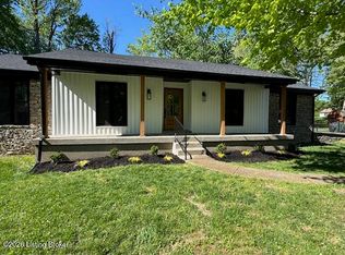 805 Sandness Ct, Douglass Hills, KY 40243