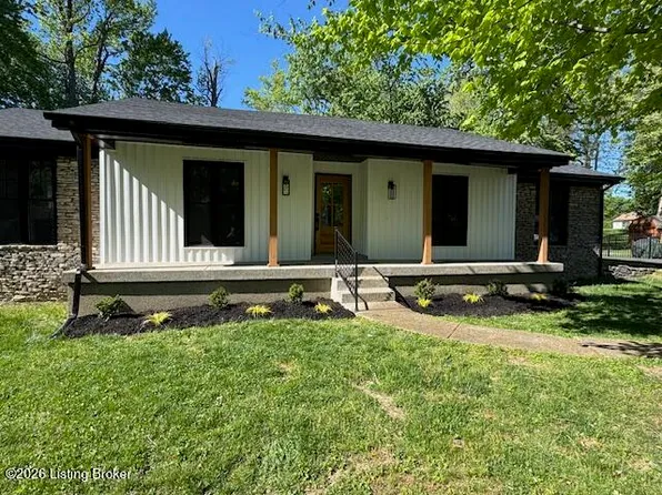 805 Sandness Ct, Douglass Hills, KY 40243