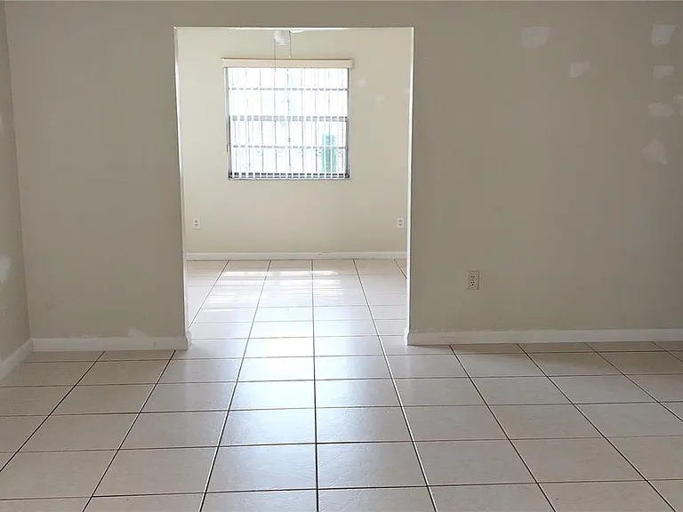 2829 SW 38th Ct #2829 — Photo 11