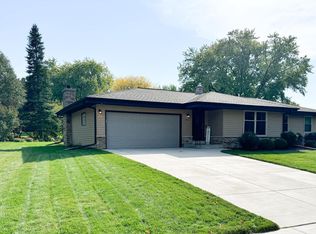 2401 Lander LANE, Waukesha, WI 53188