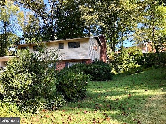 2nd image of 3462 Mildred Dr