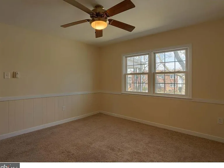 205 Sycamore Rd — Photo 18