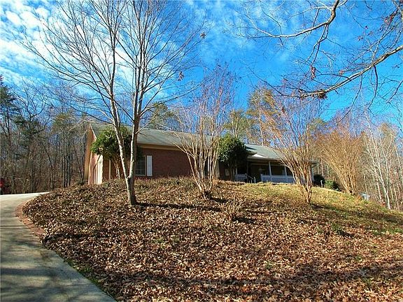 2nd image of 304 Shore Dr