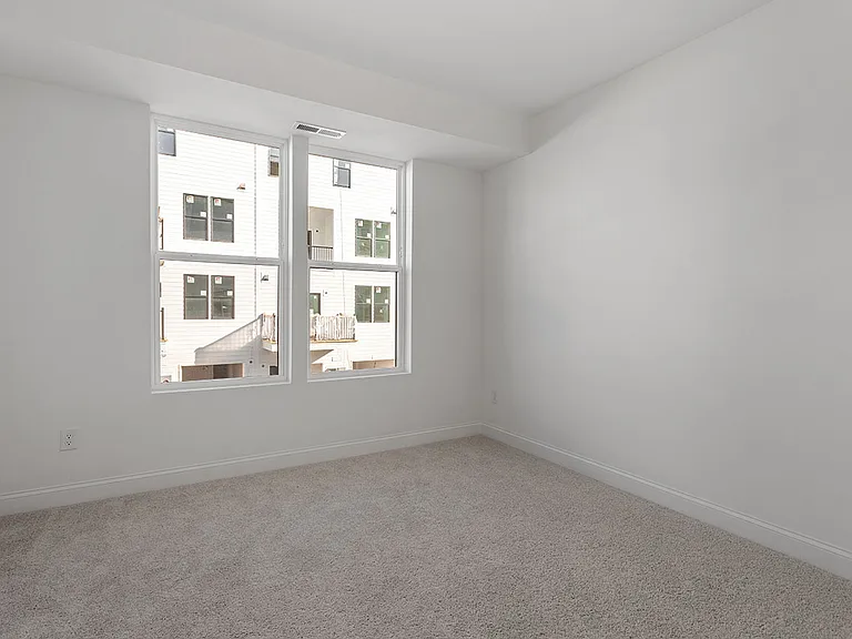 1221 S Blount St #101 — Photo 30