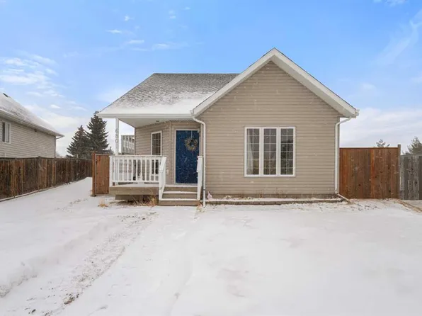 6801 W 39 Avenue Close, Camrose, AB T4V 5A8