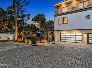 323 Ahern St, Atlantic Beach, FL 32233