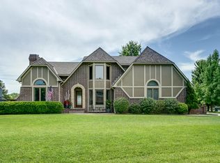 1208 N Covington Cir, Wichita, KS 67212