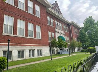 330 Center St #204, Bellevue, KY