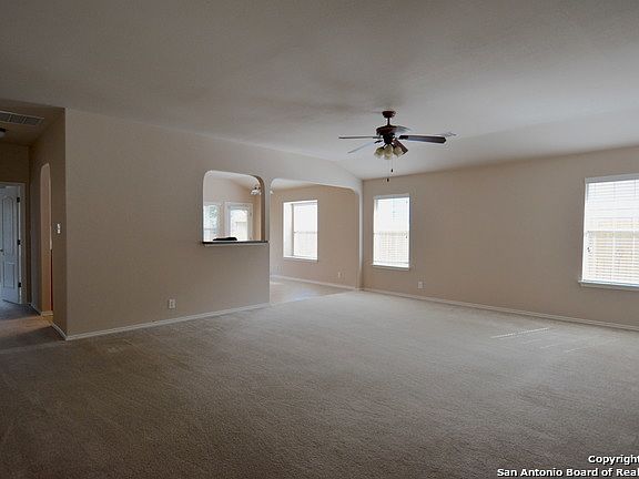 3rd image of 3934 Nuttall Oak Dr