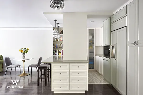 Sold by Warburg | media 3