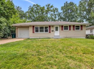 1125 Edna Dr, Florissant, MO 63031