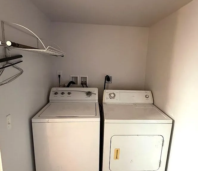 1802 Cedar St — Photo 8