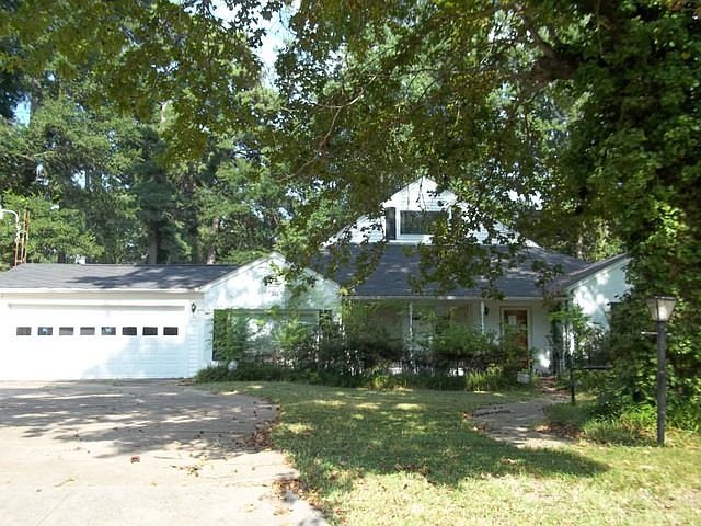 1st image of 2204 E South St
