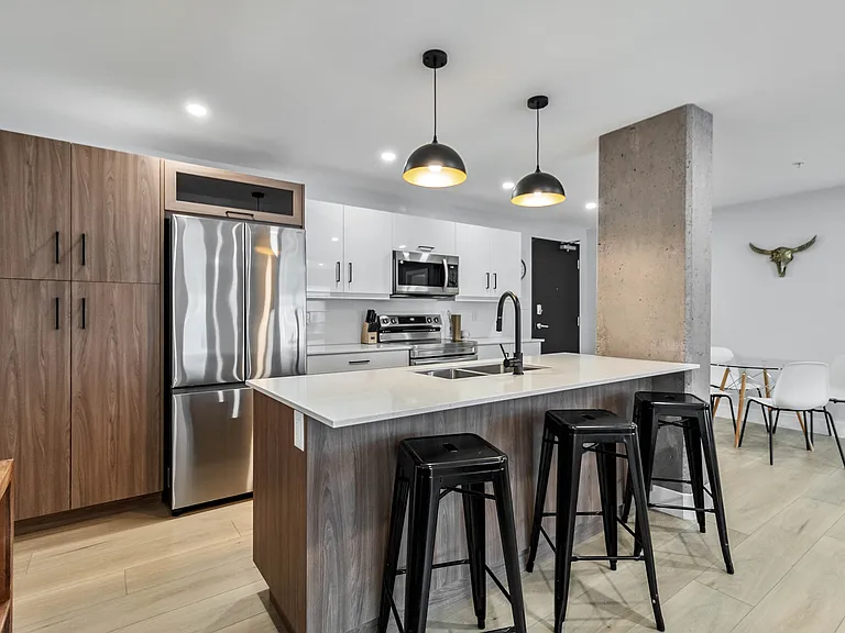 320 Millennium Blvd — Photo 21